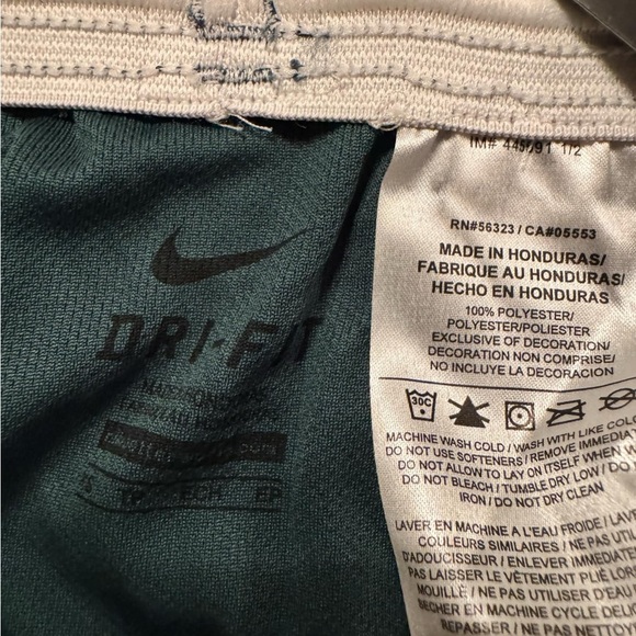 Nike Green Athletic Skirt XS no pockets NWT - Picture 4 of 5